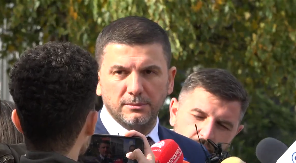 krasniqi:-lajcaku-s’e-prezantoi-draftin-e-asociacionit,-jemi-te-shqetesuar-–-“dreqi”-fshihet-ne-detaje