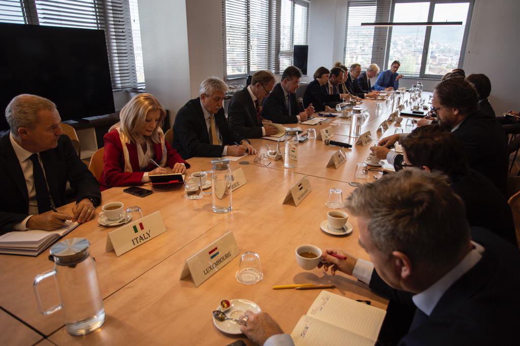 takimet-me-opoziten-e-ambasadoret,-lajcak:-ishte-dite-teper-produktive
