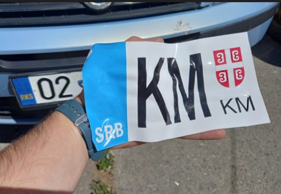 per-nje-jave,-mbi-700-vetura-ne-veri-i-konvertuan-targat-ne-rks
