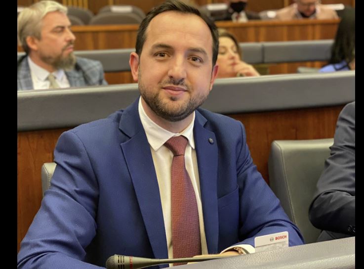 korenica:-asnje-deputet-i-kuvendit-te-kosoves-nuk-e-ka-draftin-e-plote-te-asociacionit