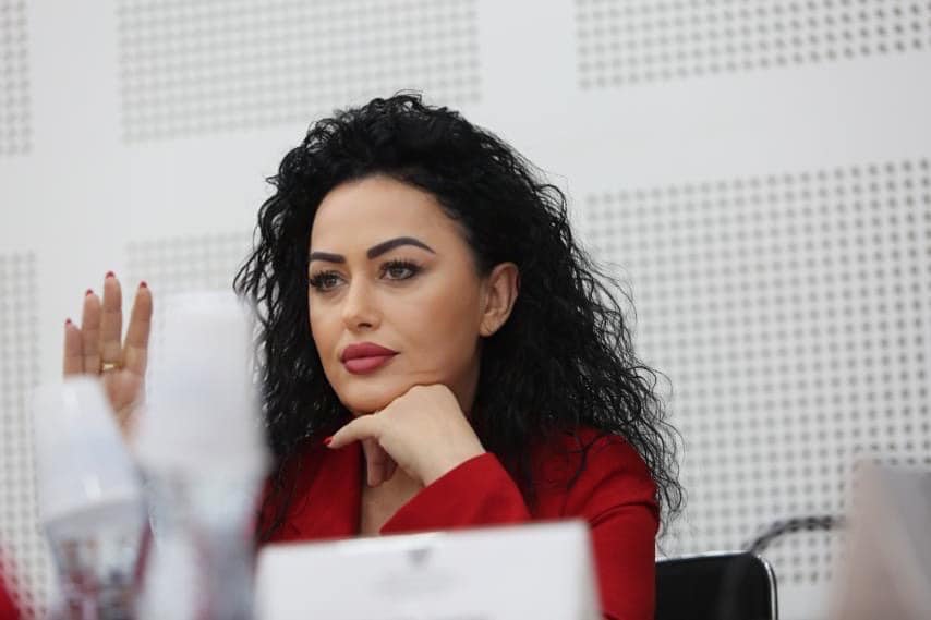 bunjaku-rexhepi:-pushtetet-e-tjera-kane-punuar-dicka,-kurti-po-e-rrenon-kosoven-e-ka-fute-me-nje-depresion-politik