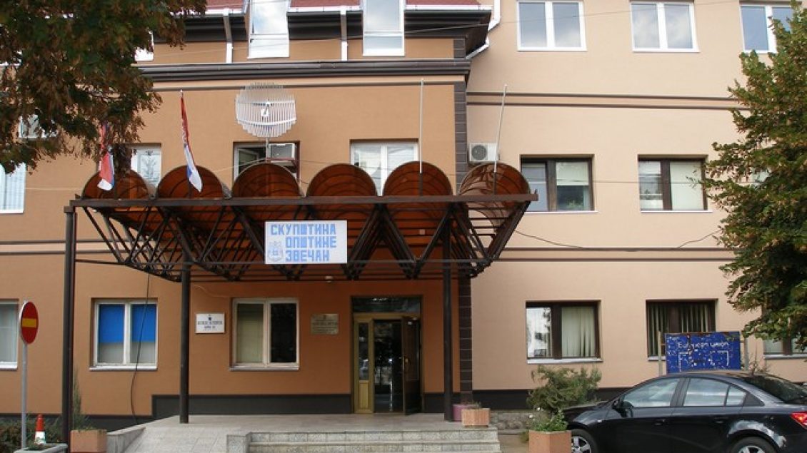 ish-kryeinspektori-i-aki-se-paralajmeron-gjuajtje-te-serishme-ne-drejtim-te-policise-ne-veri-te-mitrovices
