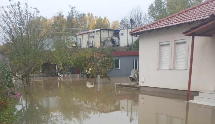 fshati-shupkovc-dhe-nje-pjese-e-rekes-mbesin-pa-uje