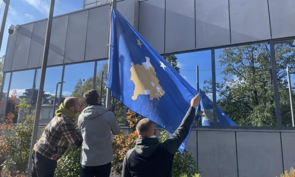 psd-vendos-flamurin-me-dy-yje-te-qeveria,-molliqaj:-asociacioni-i-pranuar-nga-kurti-e-zhben-republiken