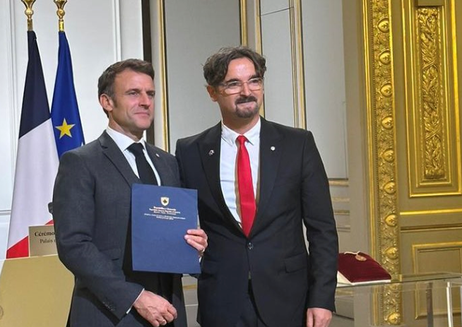 ambasadori-halimi-i-dorezon-kredencialet-presidentit-macron,-ne-nje-ceremoni-ne-pallatin-elysse
