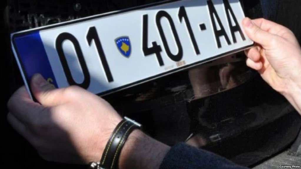 1-mije-e-476-serbe-i-konvertuan-targat-nga-ato-ilegale-ne-rks