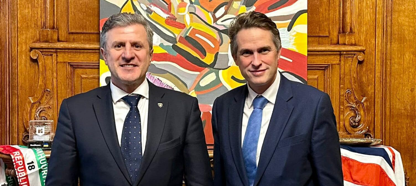 ambasadori-kapiti-pritet-nga-deputeti-britanik-sir,-gavin-williamson