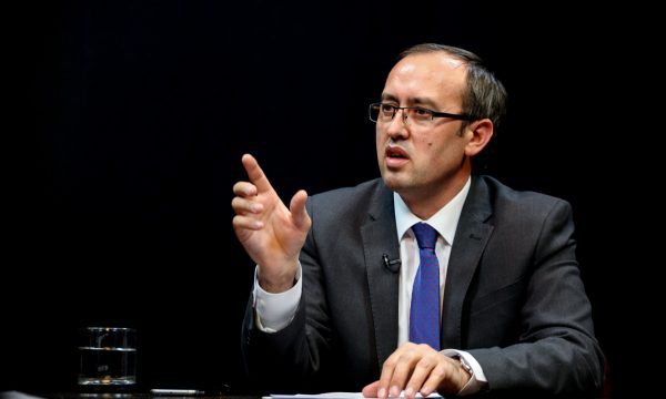 hoti-per-rrymen-ne-veri:-113-milione-u-paguan-per-vitin-2021-dhe-2022,-tash-borxhi-eshte-25-milione