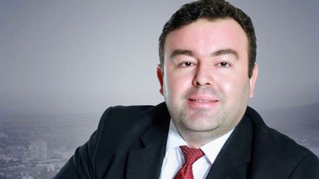 bislimi-pretendon-drejtimin-e-ldk-se:-partia-po-shkon-ne-tjetersim-dhe-kjo-nuk-i-ndihmon-kosoves