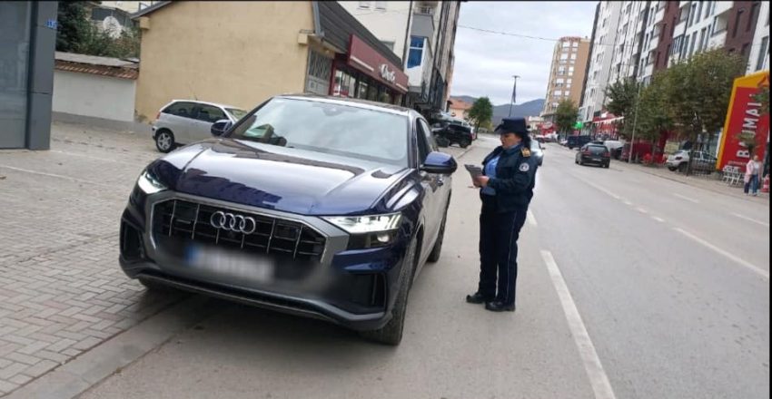 policia-shton-kontrollet-per-verfikimin-e-shofereve-qe-nuk-i-kane-pajisjet-dimerore