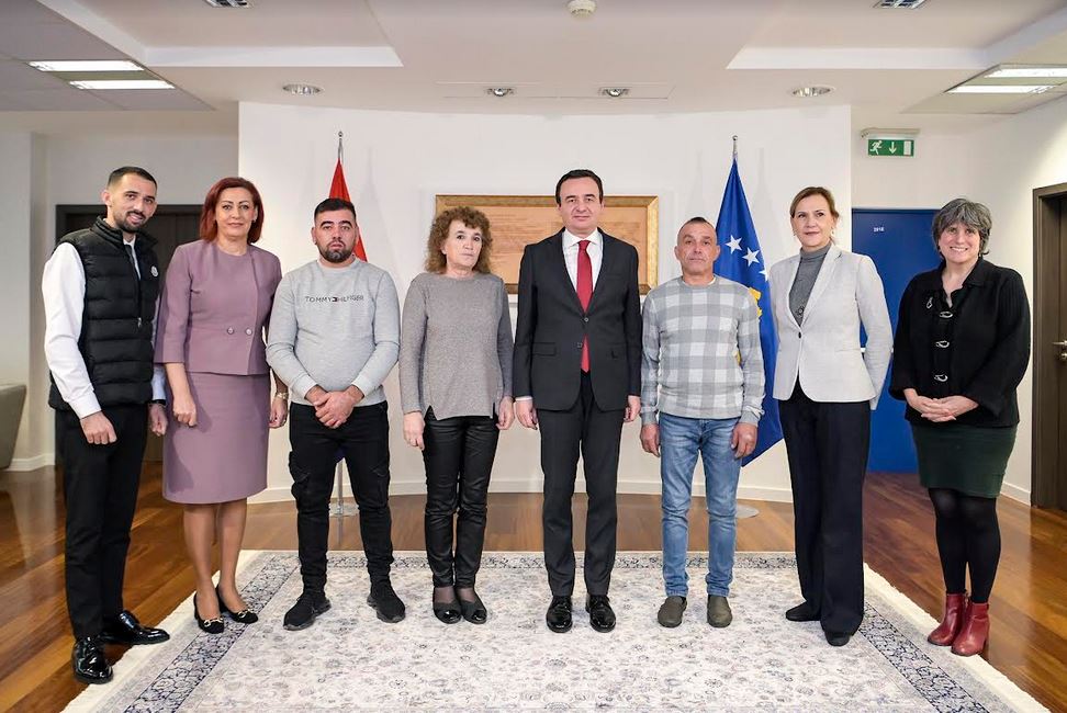 kurti-takohet-me-perfaqesues-te-komunitetit-kroat-ne-kosove,-flitet-per-bashkepunim