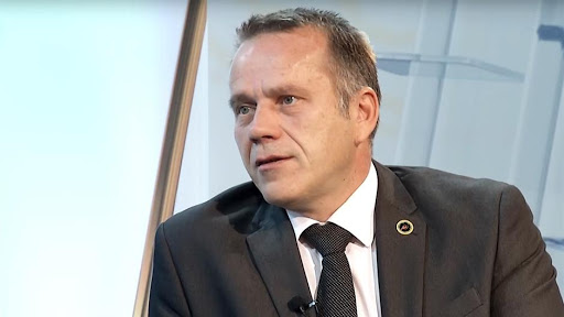 arifi:-draft-statuti-i-ri-i-asociacionit,-problematik-per-kosoven