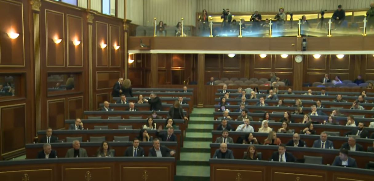 mbetet-pezull-marreveshja-per-ratifikimin-e-kredise-per-programin-e-financave-publike