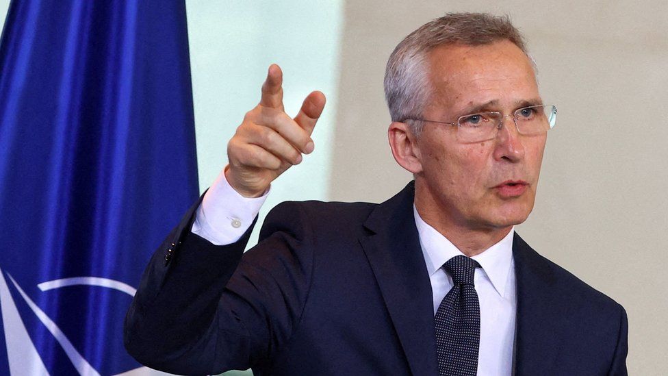 stoltenberg:-aleanca-po-monitoron-cfare-rusia-po-ben-ne-ballkanin-perendimor,-aktualisht-s’ka-asnje-kercenim-ushtarak