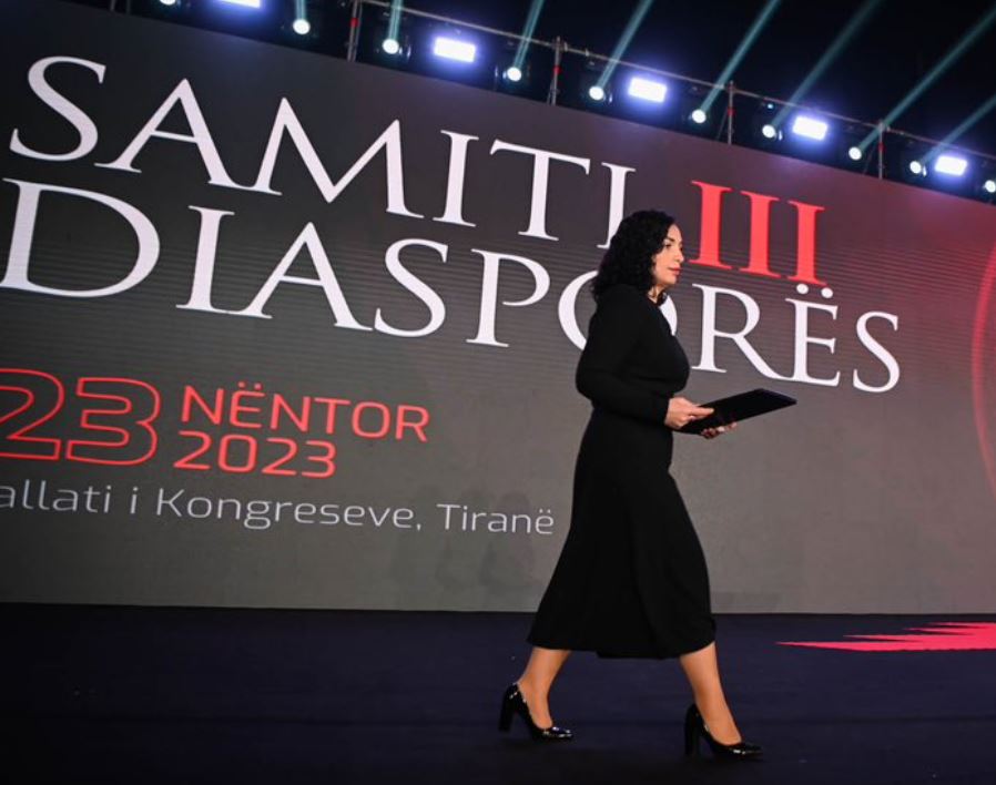 presidentja-osmani-ndan-foto-nga-samiti-i-diaspores