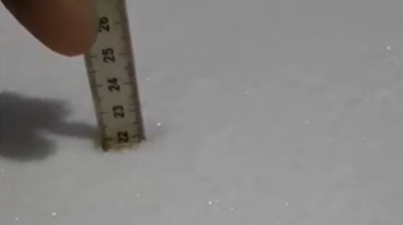ne-kete-fshat-te-kosoves-bora-arrin-22-centimetra-–-video