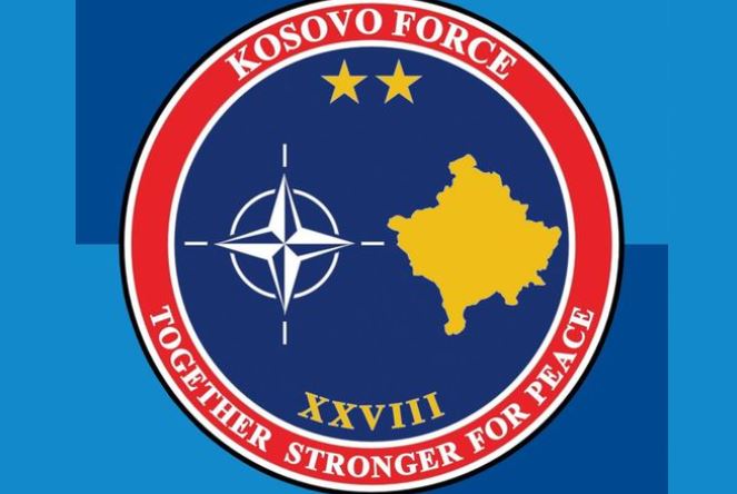 komandanti-i-kfor-it-flet-me-mojsiloviqin,-bisedojne-per-zhvillimet-e-fundit