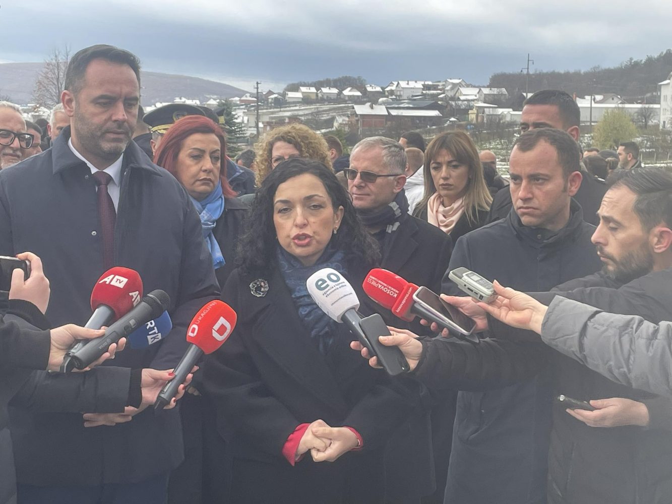 osmani-nga-prekazi:-ta-kujtojme-cmimin-e-larte-te-lirise,-te-reflektojme-per-sakrificat-qe-kane-bere-te-gjithe-heronjte