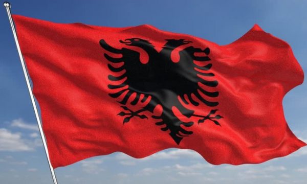 Ja sa persona në Kosovë e kanë emrin Flamur