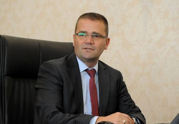 parate-false-ne-kosove,-ish-guvernatori-i-bqk-se:-te-ndryshohet-metoda-e-pagesave-dhe-te-trajnohen-stafet
