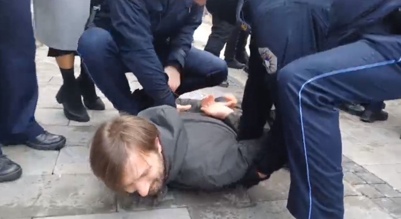 Policia arreston Nol Nushin