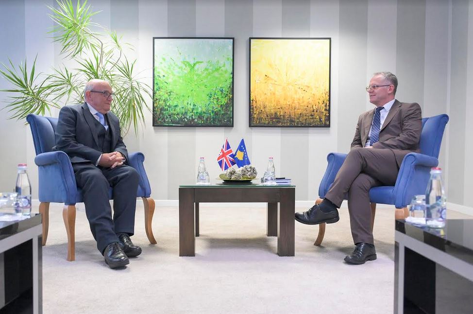 bislimi-takohet-me-peachin,-diskutuan-per-ceshtjet-aktuale-ne-vend