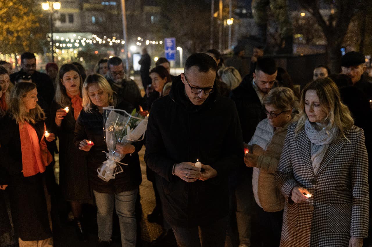 Në Gjilan u ndezën qirinj në nderim të Liridona Ademaj