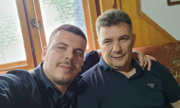 reagon-djali-i-haxhi-shales:-sot-u-informuam-per-transferimin-e-tij-ne-hage,-por-nuk-e-dime-arsyen
