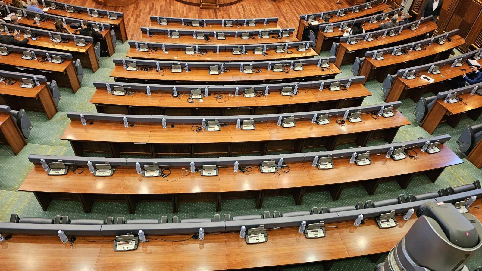 Mblidhet Kuvendi, trajtohen pikat e papërfunduara nga seancat e kaluara