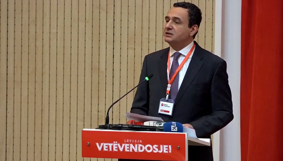 kurti-kritikon-mediat-qe-s’po-ia-qesin-vendimet-e-qeverise,-2024-ta-per-vv-ne-do-te-jete-vit-i-pergatitjes-zgjedhore
