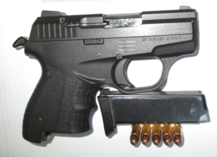 policia-ne-skenderaj-konfiskon-nje-arme-zjarri