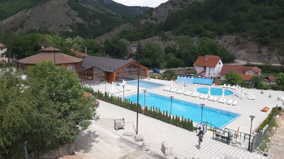 kompleksi-ne-banjske-te-zvecanit-i-eshte-dhene-me-qira-mpb-se