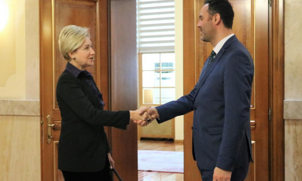 konjufca-takon-ambasadoren-e-re-te-letonise-ne-kosove,-detaje-se-cka-folen
