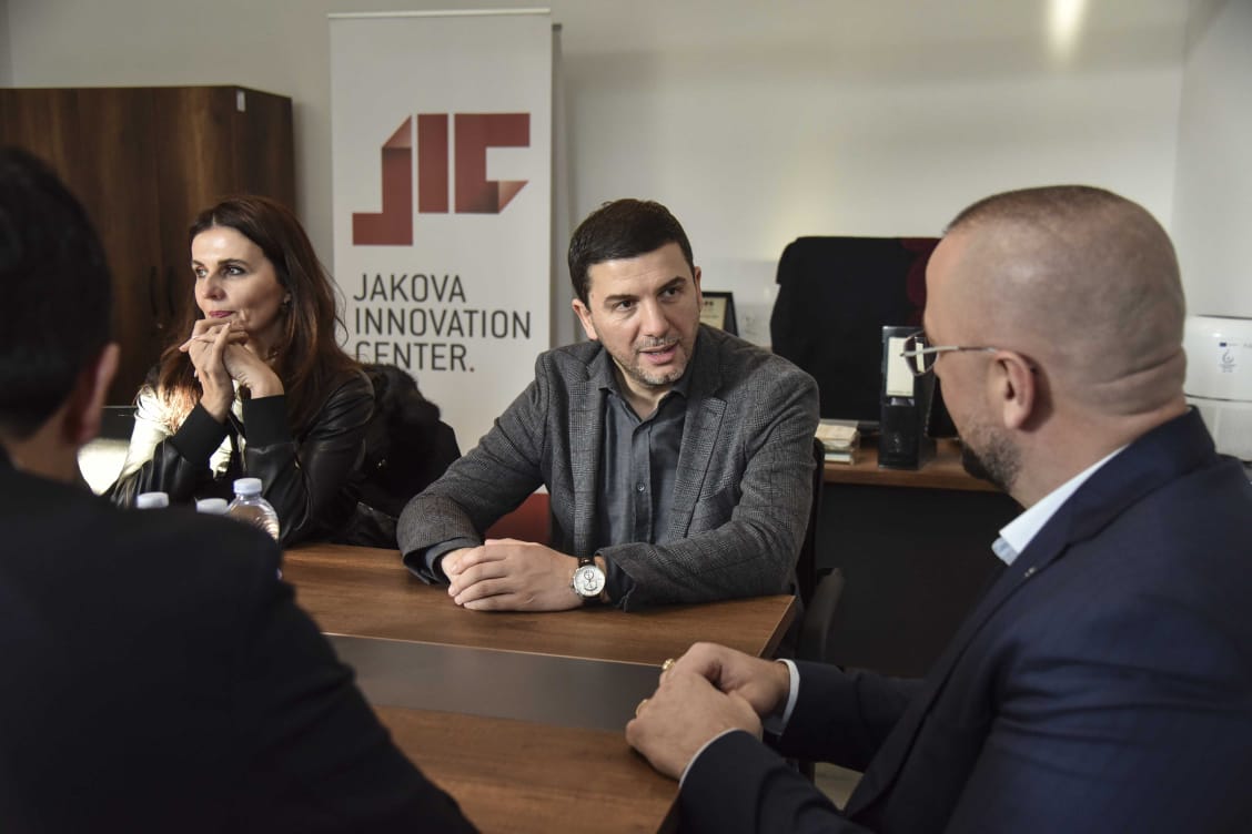 krasniqi:-qeveria-aktuale-i-ka-sjelle-regres-kosoves,-pdk-do-ta-rikthej-modelin-efektiv-te-qeverisjes