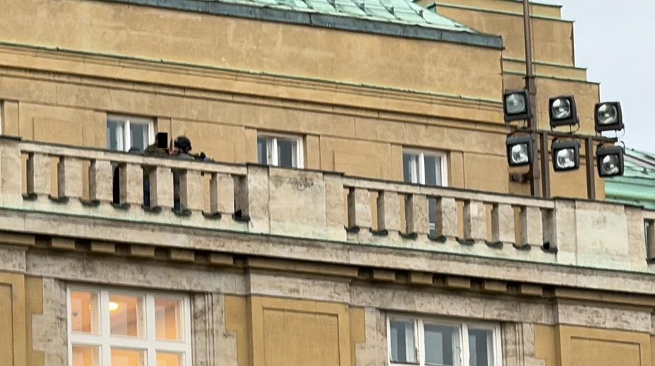 policia-ceke-eliminon-te-dyshuarin-per-sulmin-ne-universitetin-e-prages