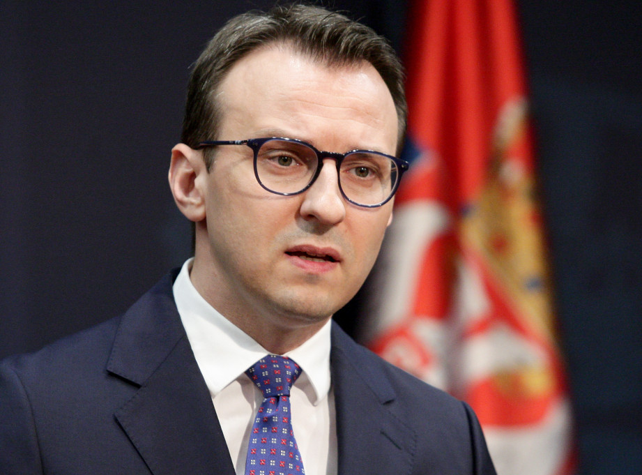 petkoviq:-kurti-kerkon-krize,-genjeshter-absolute-se-beogradi-po-pergatitet-per-sulm