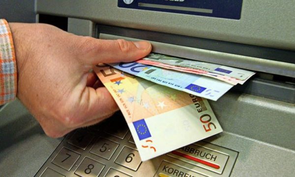 a-do-ta-marrin-pagen-e-13-te-mesimdhenesit?-flet-zv/ministri-i-arsimit