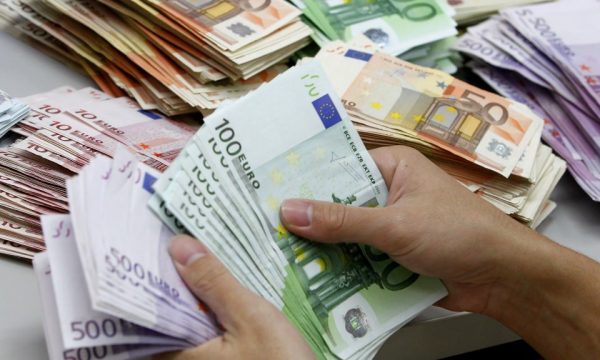ekzekutohen-shtesat-e-njehershme-prej-100-euro-per-pensionistet,-murati-tregon-kush-perfiton