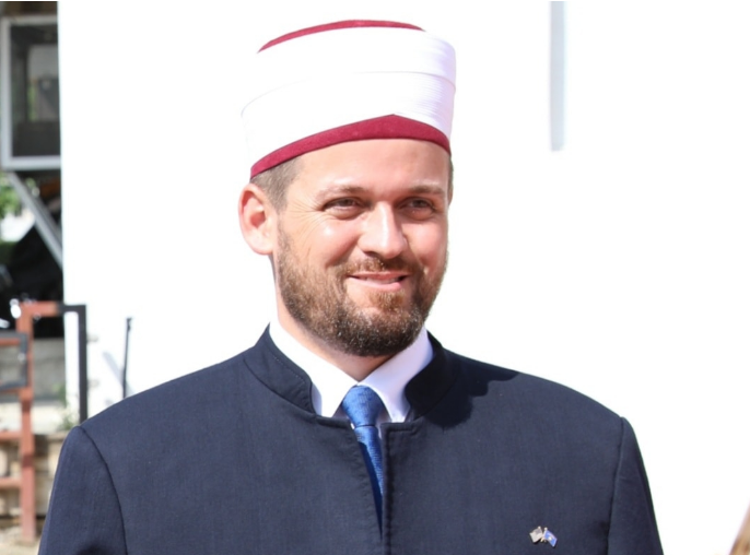 “as-xhamite-tona-s’u-kursyen”-hoxhe-maliqi-publikon-faturen-e-“fryre”-mbi-200-euro