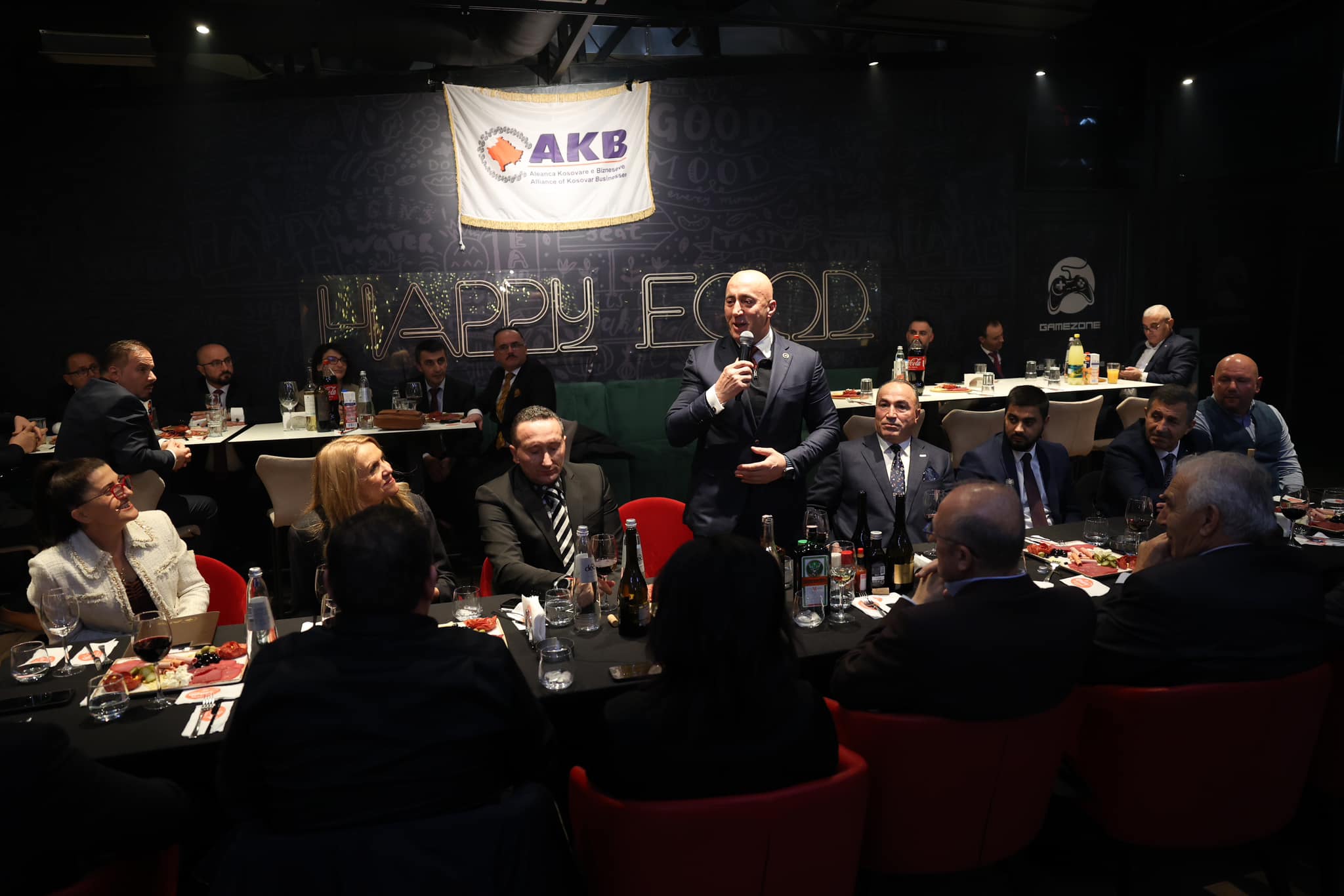 haradinaj:-viti-2023-ishte-sfidues-per-ekonomine-e-vendit
