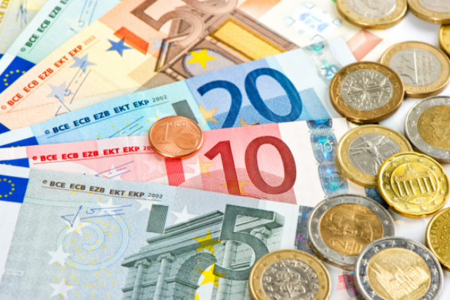 Në një bankë në Graçanicë deponohen mbi 6500 euro, dyshohet se janë të falsifikuara