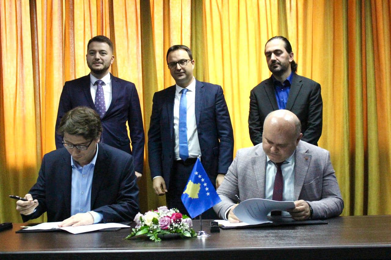 nenshkruhet-marreveshja-13.2-milione-euro-per-trajtimin-e-ujerave-te-zeza-ne-prishtine