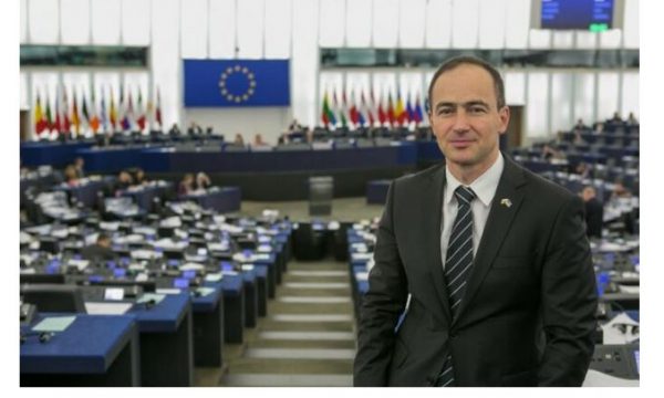 eurodeputeti-kovatchev:-asociacioni-nuk-duhet-te-jete-republika-srpska