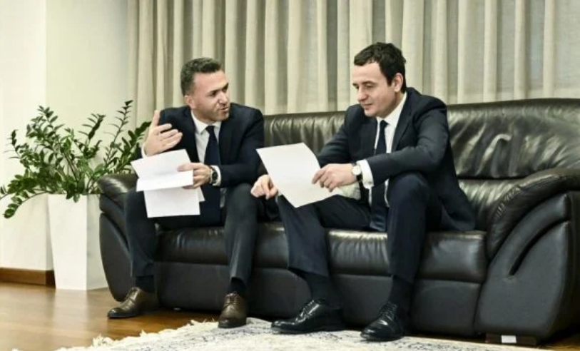 keshilltari-i-kurtit-permend-banjsken-dhe-sanduloviqin:-a-duhet-serbia-te-shpallet-entitet-batakci?
