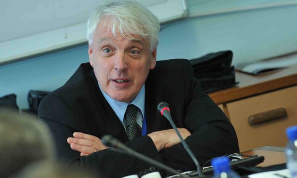 shea:-cameron-deshmoi-se-britania-mbeshtet-fuqishem-pavaresine-dhe-integritetin-territorial-te-kosoves