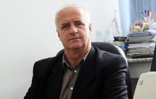 memli-krasniqi:-poeti-adem-gashi-ishte-nga-te-rrallet-dhe-me-origjinalet-ne-vendin-tone