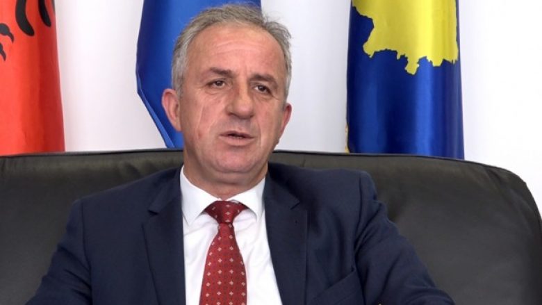 bali-muharremaj-thote-se-suhareka-prin-ne-kosove,-per-arsimin-parauniversitar