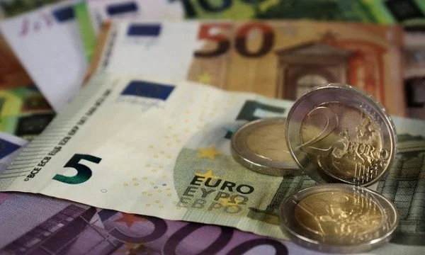 u-mundua-ta-korruptoje-me-5-euro-policin-ne-prizren,-arrestohet-shtetasi-i-serbise