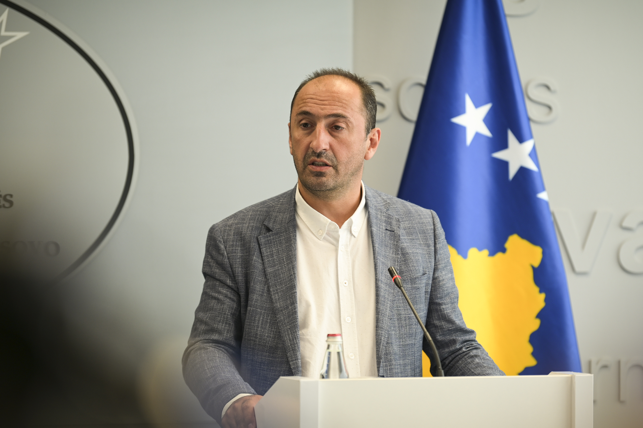 Ministri Aliu: Mbi 1500 deponi ilegale janë eliminuar në tri vitet e fundit në Kosovë