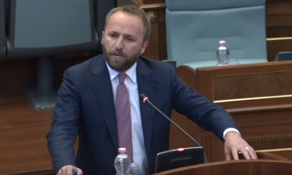 tahiri-kusarit:-nje-komision-ua-ka-derguar-zyrtarin-e-larte-ne-burg